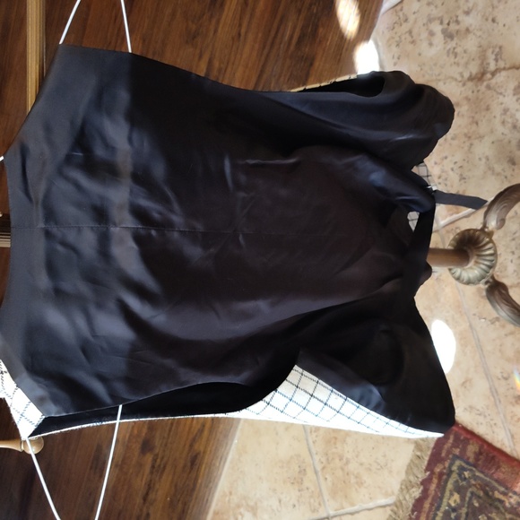 Robert Talbot Protocol Vest - Picture 2 of 3